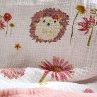 Garden hedgehog blanket details