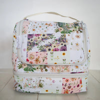 Floral patterned Verona lunch bag on a white background