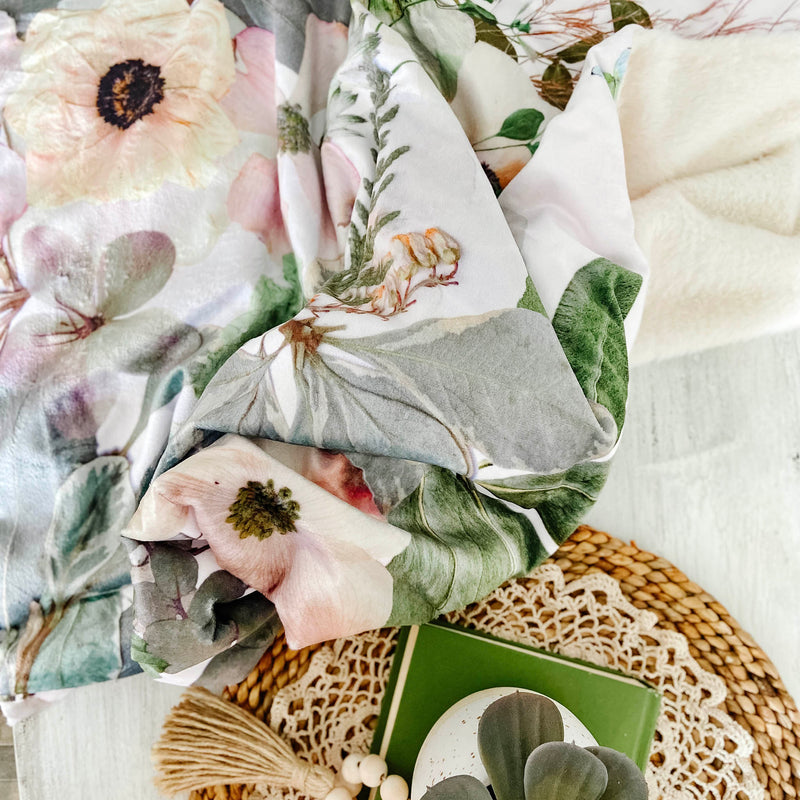 Art throw blanket with pressed floral print