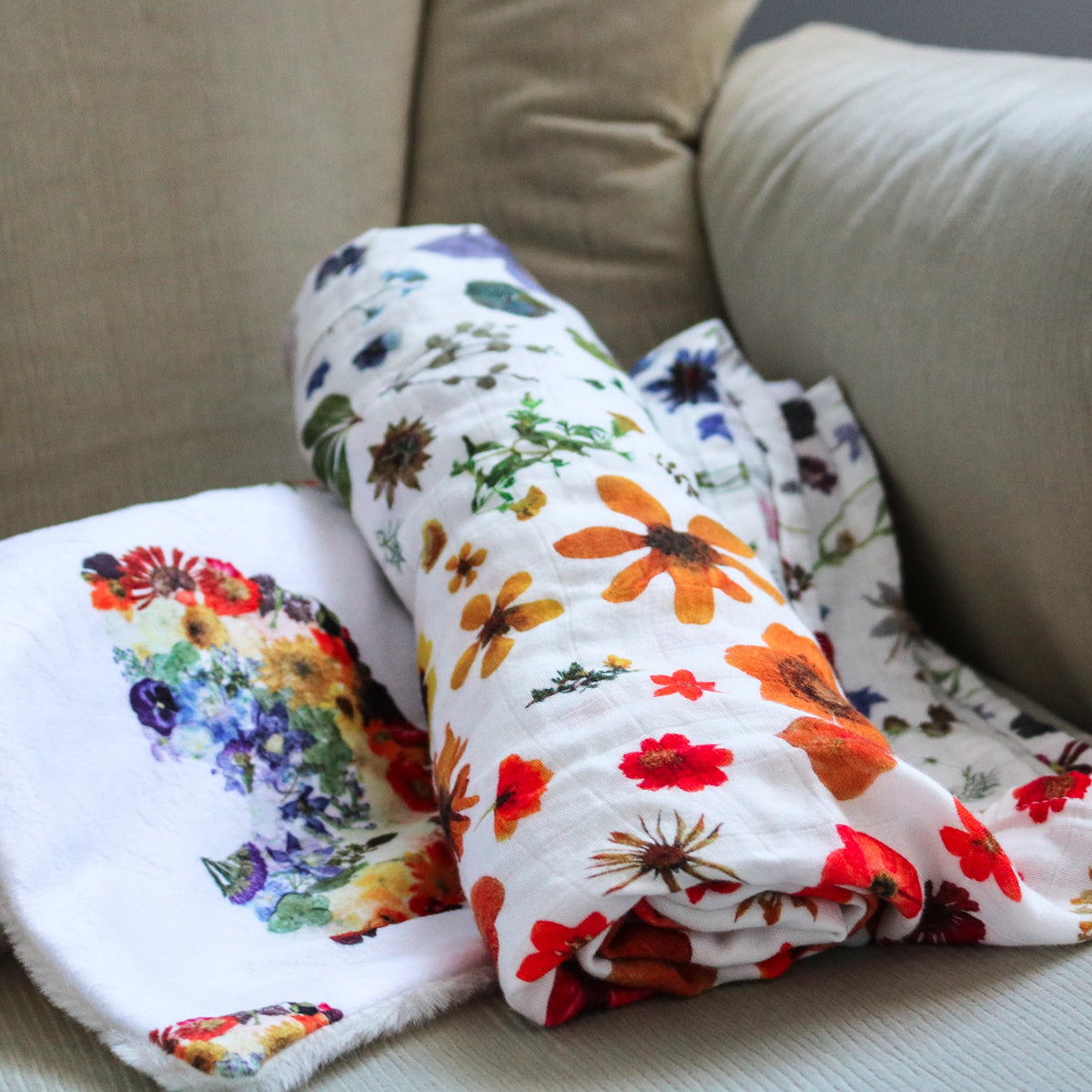 Baby Blanket & Swaddle Gift Bundle