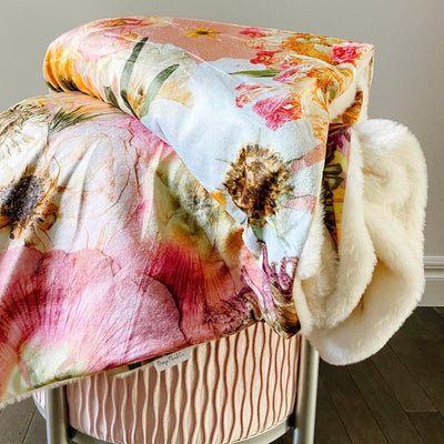 Soft feminine blanket with flower pattern